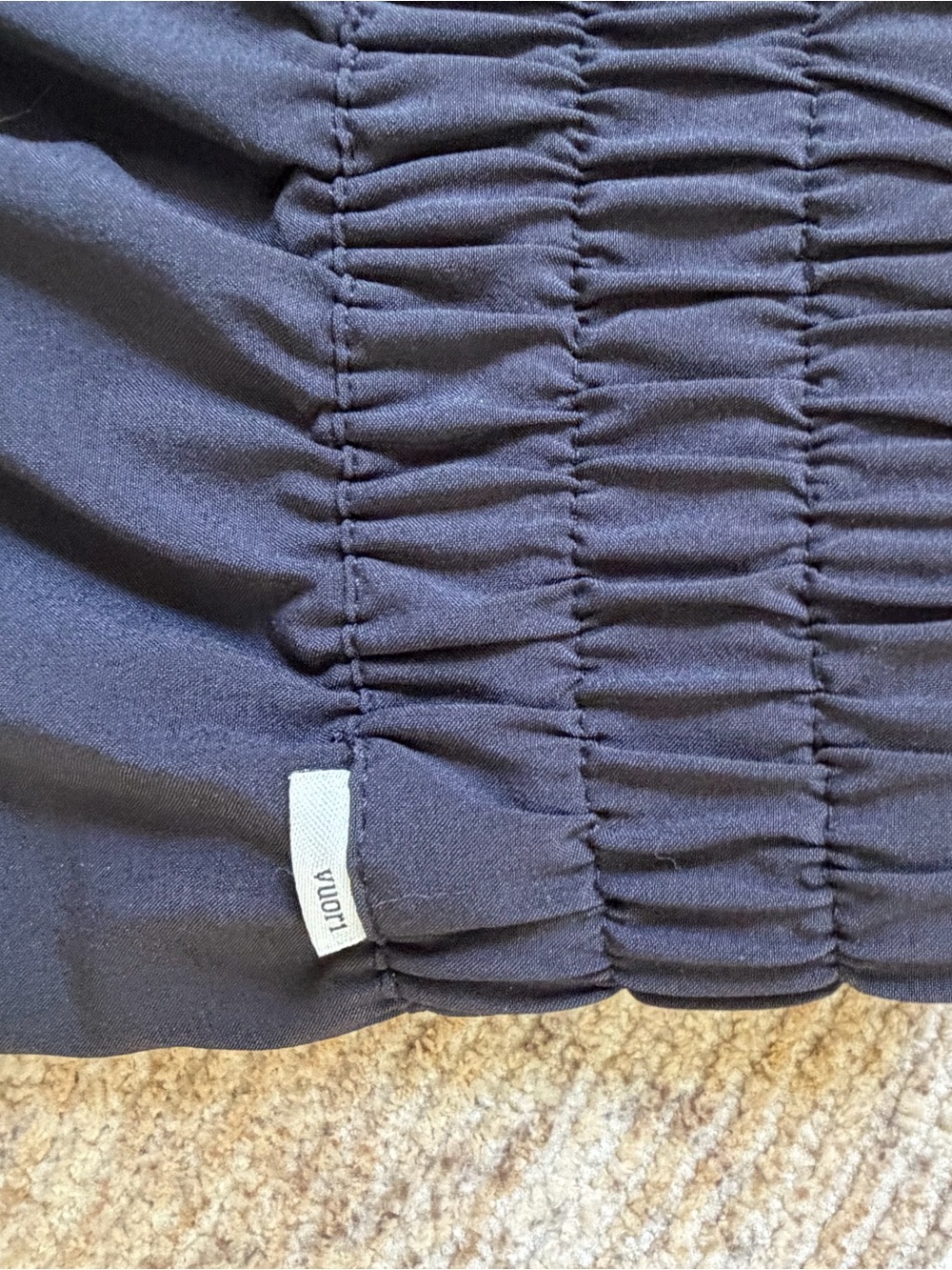 Vuori Black Women's Cargo Joggers - Picture 2 of 3